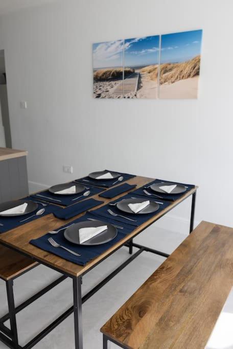 Spacious Holiday Home In พอร์ธคอว์ล ภายนอก รูปภาพ